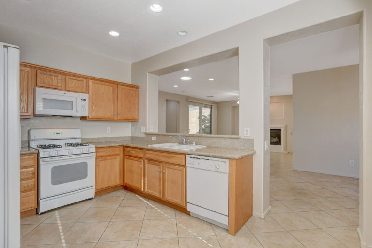 Anthem Highlands Homes for Rent interior kitchen photo